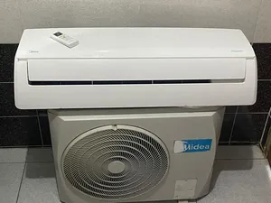 Midea . 2 - 2.4 Ton . Used1