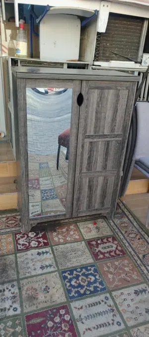 للبيع كبت للنعال