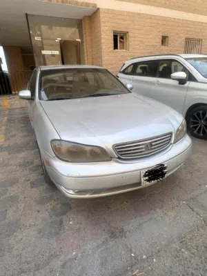 2004 Nissan Maxima Sedan with LED Lights and Full Repaint - Excellent Condition