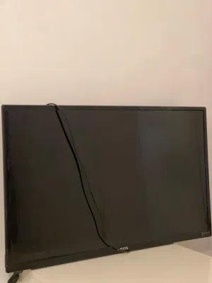 شاشتين 32نظاف للبيع