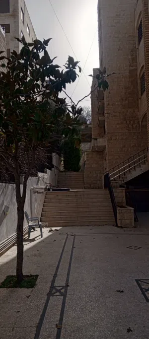 فيلا للبيع في الرابيه