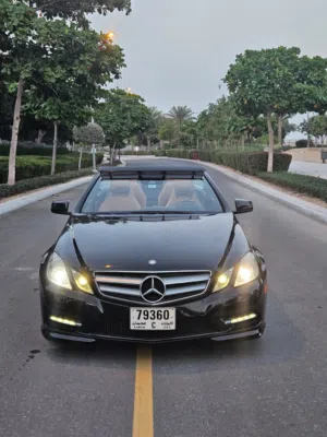 مارسيدس E550 كوبية كشف 2012 وارد ممشى 270 الف كيلو فيها بعض الاشياء تذكر للشاري