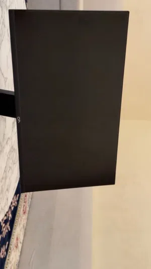 شاشة قيمنق (Gaming Monitor) نظيفة جداً - حواف نحيفة