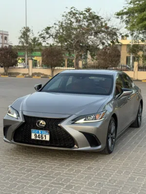 Used Lexus ES in Al Batinah