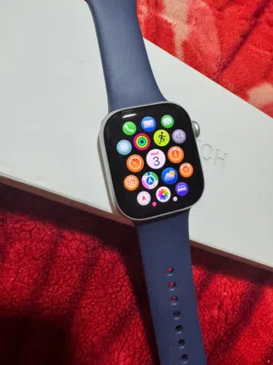 Apple watch series 10 size 42 like new little used very good condition