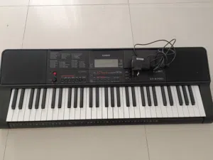 Yamaha C40 Guitar (With Case) + CASIO CT-X700 Keyboard For Sale (Altogether For 50 OMR)