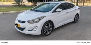 Used Hyundai Elantra in Al Dakhiliya