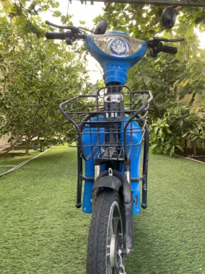 سكوتر كهربائي نضيف واستعمال بسيط