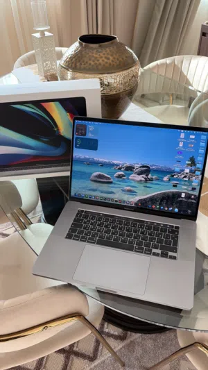 MacBook Pro Core i9 32GB RAM 1TB