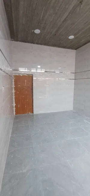 اسطه سيراميك ارضي جداري متفرغ