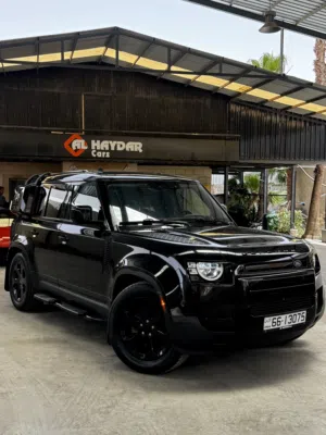 Range Rover Defender 110 HSE داخل مميزة جدا و سيارة جدا نظيفة