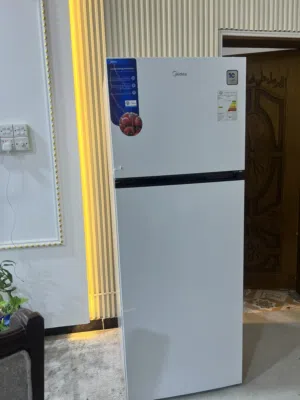ثلاجه midea جديده ما مستعلمه ولا تشغيله هيه والكارتون