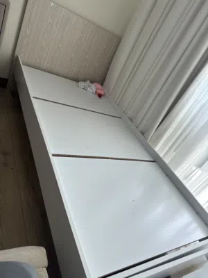 Two twin beds