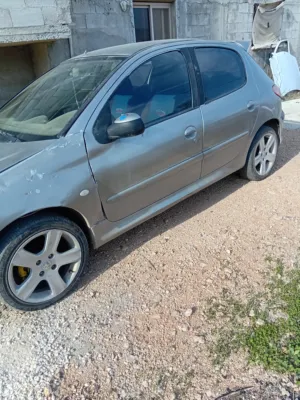 ,بيجو 206 موديل 2006