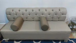 كنب بحالة ممتازة