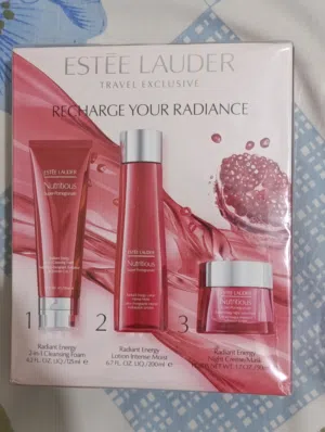 Estee Lauder Nutritious Super-Pomegranate Radiant Energy علبة  مكياج اصلي