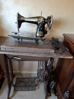 ماكنة خياطة