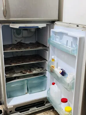 ثلاجة فيدرال مستعملة نظيفة