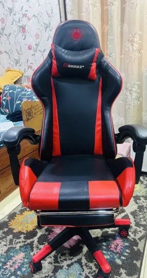 GT GAMERS GAMING CHAIR