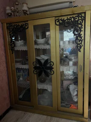 نيش خشب معمول عموله لونه دهبي