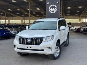 V6 4.0L / GCC / 4X4 / BIG SCREEN / FRIDGE / 7 SEATER / IN PERFECT CONDITION