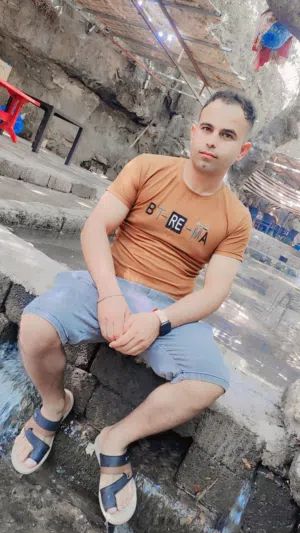 حسن 