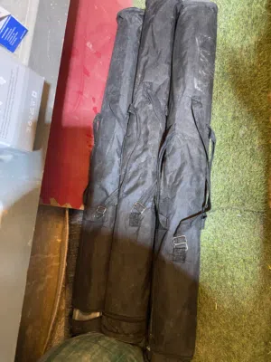 ستاندات رول أب (Roll Up Stands) من الألمنيوم،عدد 7 مع الشنط بحالة الوكاله
