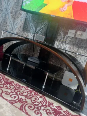طاولة شاشه