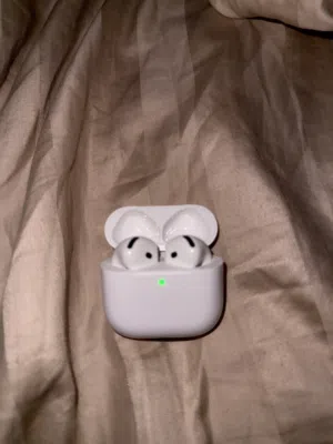 Airpods 4 new