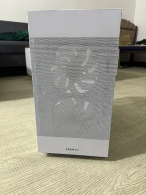 كيس ليان لي ابيض للبيع pc case