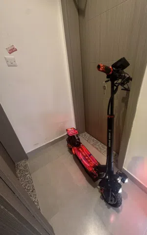 سكوتر للبيع نظيف استعمال خفيف