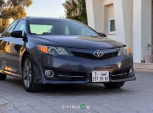 تويوتا كامري 2014 SE محرك V6/35 ماشيه 197 KM فل رقم 1 اطارات جديده زواق رفرف يمين وبروانطي امامي