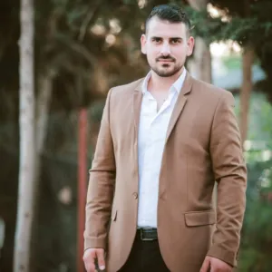 منجد الشويكي 