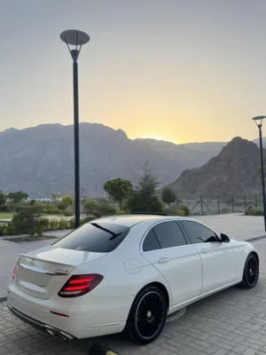Used Mercedes Benz E-Class in Al Dakhiliya