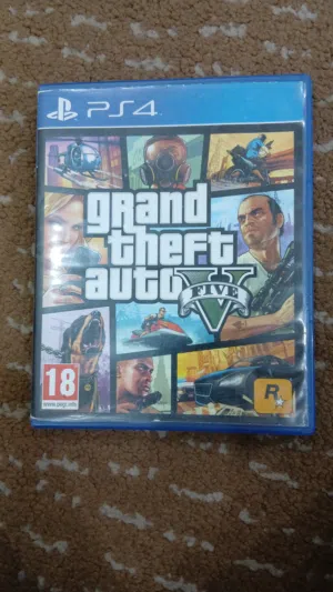 للبيع لعبة جي تي اي بحالة ممتازة