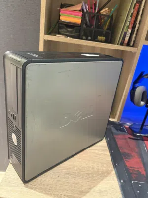 للبيع كمبيوتر i3