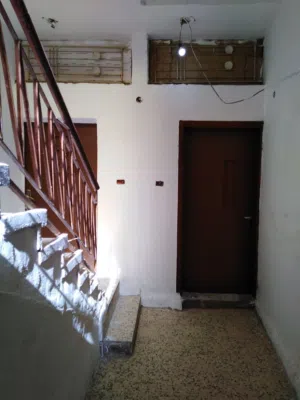 عماره للبيع مكونه من ثلاث طوابق خمس شقق