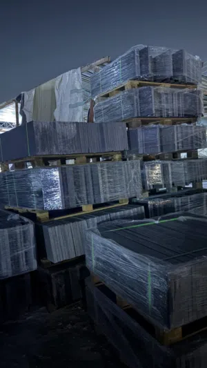 “للبيع حجر بازلت طبيعي فاخر بجودة عالية – مثالي للواجهات والأرضيات مع توفر كافة المقاسات وخدمة توصيل