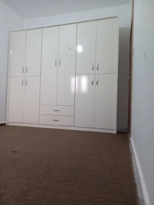 دولاب مهنى نظيف للبيع مستعجل