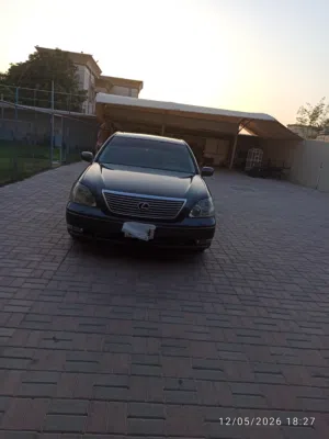 Used Lexus LS in Sharjah