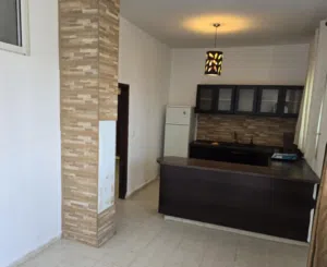 ,شقة للايجار للطالبان  فقط