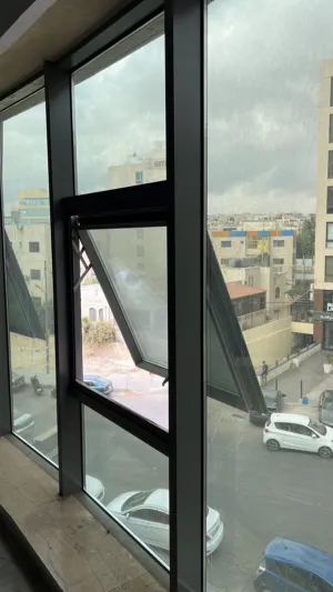 مكتب للبيع بمزايا خاصة وموقع حيوي    Ref:  41295