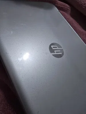 لابتوب hp شبه جديد استعمال بسيط جدا جدا