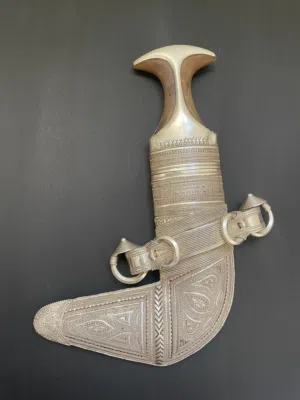 خنجر زراف افريقي قياس 6 قرن كبير شغل ثقيل بدون كسور