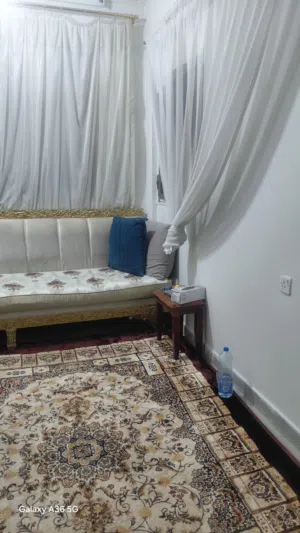 شقة مفروشة موقع ممتاز في خيطان حمامين ومطبخ وغرفة وصالة كبيرة من الفترة 23 / 6 إلى 23 / 8 إيجار 180