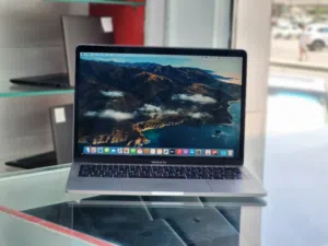MACBOOK 2017 A1708 I5 PROCESSOR 16GB RAN 250GB SSD RETINA DISPLAY ORIGNAL CHARGER AND BAG DELIVERY