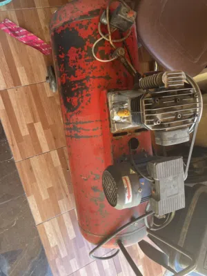 كومبريسر هواء مستعمل بحاله ممتازه