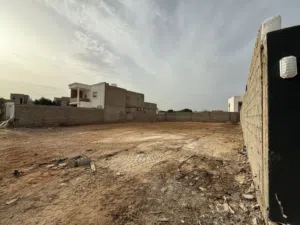 ارض سكنيه في السيده عائشه
