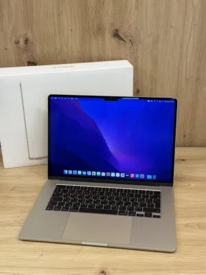 MacBook Air 2025. M4-Chip. 16 RAM. 256 SSD. 15.3-inch