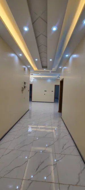 240 m2 4 Bedrooms Apartments for Rent in Sana'a Asbahi